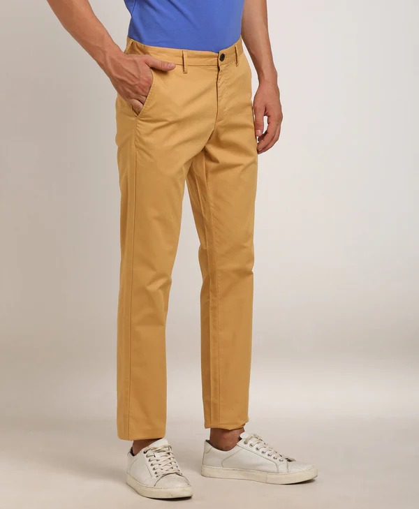 Indian Terrain Men's Slim Fit Solid Khaki Trousers